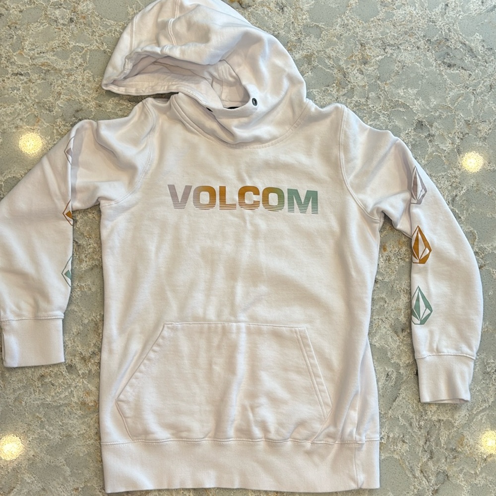 Volcom Stone pullover with hood and thumb holes.